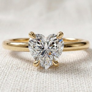 Bague de fiançailles en diamant de laboratoire taille cœur 1,00 carat, or jaune 10K, solitaire pour femme, certifiée IGI, bague de mariage de luxe - Product Image 1