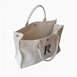 Bolso Tote Plegable de Lona de Algodón Geométrico Impermeable Antirrobo de Marca OEM al por Mayor, Mediano (30-50cm) 500g con Cierre de Botón y Correa para Hombro - Product Image 4