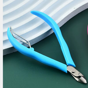 Coupe-cuticules professionnel avec manche en plastique, coupe-ongles en acier inoxydable pour manucure et nail art - Product Image 4