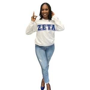 Sudadera Zeta Phi Beta Vintage Blanca Unisex con Letras Griegas Bordadas en Chenille, Informal, de Felpa - Product Image 1