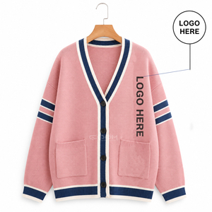 <span class=keywords><strong>Cardigan</strong></span> in maglia rosa con scollo a V in acrilico della confraternita Cosh International, con bordo a contrasto <span class=keywords><strong>blu</strong></span> e tasche, a maniche lunghe - Product Image 1