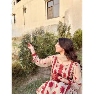 Conjunto de Salwar Kameez de Algodón de Diseño con Hermoso Bordado de Hilo, Talla XL - Product Image 1