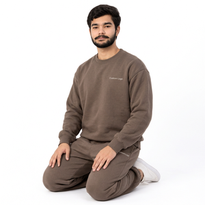 Ensembles de survêtements épais en gros avec étiquettes personnalisées pour les détaillants de mode américains - Product Image 5