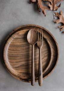 Planche de service ronde en bois d'acacia naturel, plateau de service alimentaire en bois, planche à charcuterie, plateau à fromage, assiette de dîner, cuisine - Product Image 1