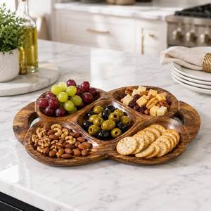 Plateau de service rectangulaire noir moderne en plastique avec support, design solide et élégant, idéal pour servir des chocolats ou des cadeaux. - Product Image 2