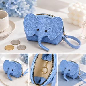กระเป๋าใส่เหรียญรูปช้างน่ารักแบบ OEM พร้อมพวงกุญแจ หนัง PU กระเป๋าสตางค์ใบเล็ก กระเป๋าใส่เหรียญขนาดเล็ก พร้อมห่วงคล้องกุญแจ สายคล้องข้อมือ พกพาสะดวก ทนทาน - Product Image 5