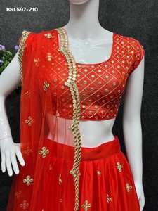 Nuevo Conjunto Tradicional Indio de Lehenga-Choli y Dupatta de Georgette Pesado con Bordado de Espejos de Papel, Proveedor Indio - Product Image 2