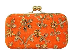 Handmade Floral Embroidery <b>Clutch</b> Purse with Elegant Traditional Artwork and Magnetic Closure <b>Cheap</b> Price By AALIYAN IMPEX - Product Image 2