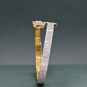 RB <b>Gems</b> Top Brand 18K Yellow Gold 6mm Romantic VVS Diamond Heart Cut CROWN Shape GIA Certified Bezel Set Women's <b>Bracelet</b> Charm - Product Image 5