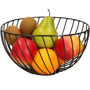 ตะกร้าเหล็กสไตล์วินเทจแบบฟาร์มเฮาส์ พร้อมการตกแต่งแบบโบราณ เหมาะสำหรับการจัดระเบียบบ้านและการจัดเก็บในครัวสไตล์เรียบง่ายแต่ดูดี - Product Image 1