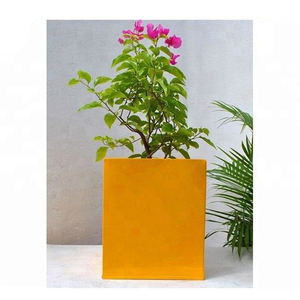 Maceta Colgante de Metal Nueva en Oferta, Disponible a Precio Competitivo - Product Image 4