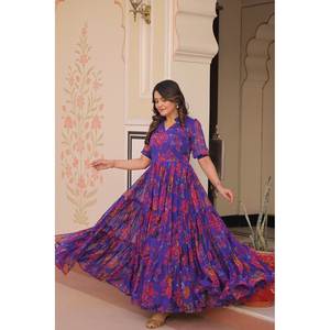 Magnifique robe de soirée bleue à imprimé fantaisie, taille M, pour les fêtes, robe élégante pour un look époustouflant - Product Image 3
