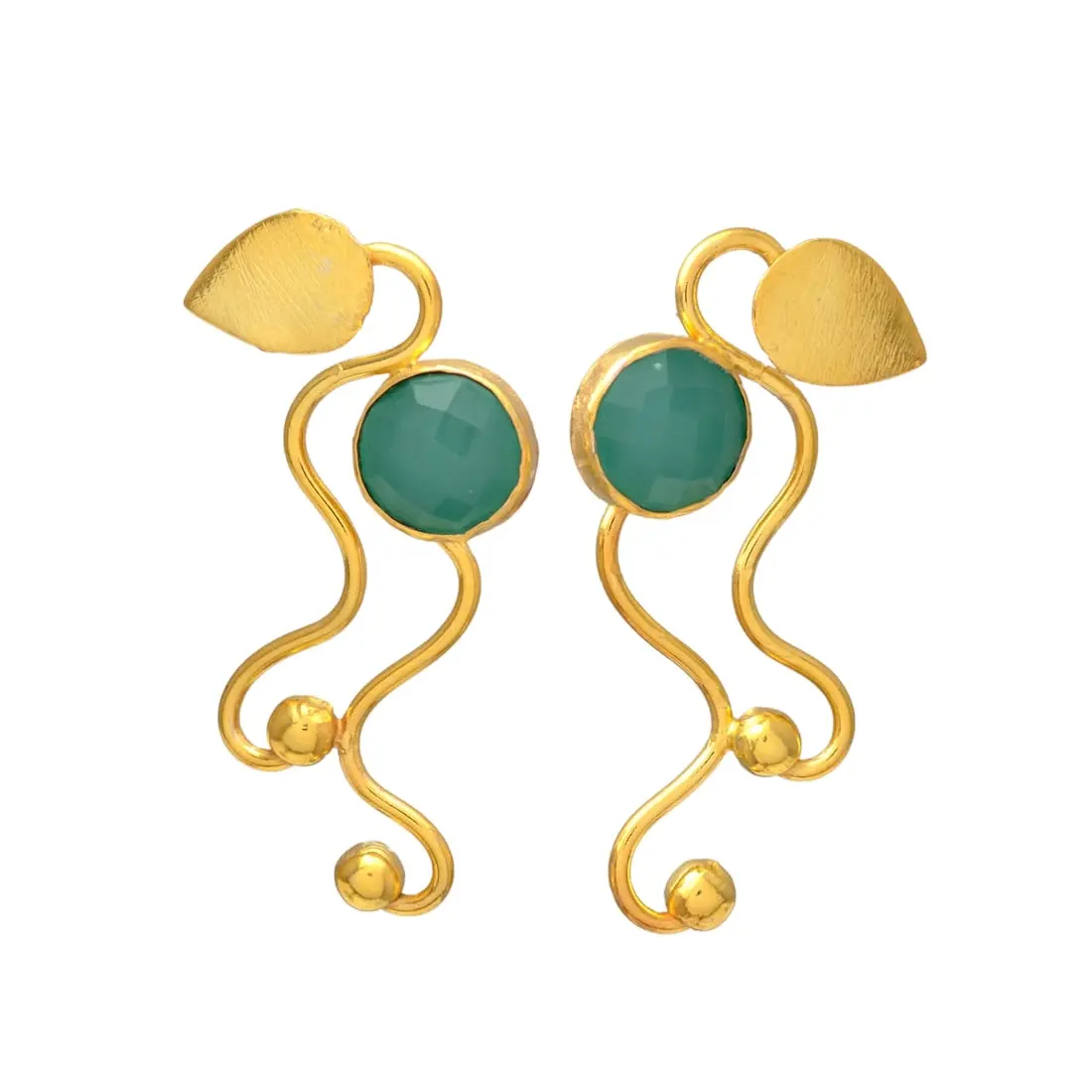 Dangle brass earring snake style with stone green color best option for good collection earring women and girls