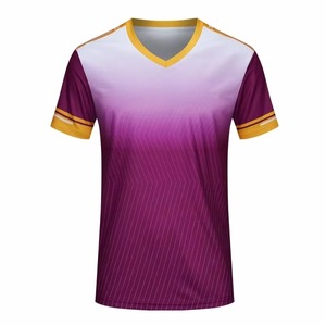 เสื้อฟุตบอลระบายอากาศได้ดี แห้งเร็ว ชุดกีฬาทีม พิมพ์ลายดิจิทัล โลโก้สั่งทำได้ โพลีเอสเตอร์/คอตตอน แขนสั้น สำหรับฝึกซ้อมและแข่งขัน - Product Image 4