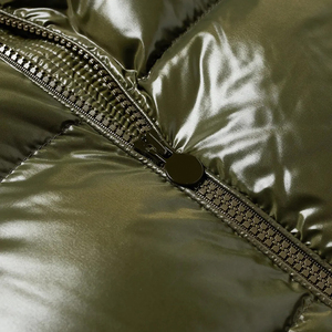 Chaqueta Acolchada de Lona de Alta Calidad para Hombre, con Cuello Alto y Logotipo Frontal, Precio Razonable, Venta en Línea - Product Image 3