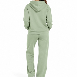 Conjunto de chándal con capucha para mujer, ropa informal holgada de manga larga con estampado frontal y bolsillos laterales, conjunto cómodo con capucha - Product Image 2