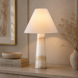 Lampe de table en marbre de luxe avec un design de colonne segmentée élégante, un abat-jour en forme de tambour et une sophistication intérieure moderne - Product Image 5