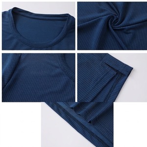 Camiseta Deportiva Unisex de Cuello Redondo, Manga Corta, Color Verde Oliva, de Secado Rápido, con Estampado Frontal, Ajuste Regular, para Todos - Product Image 4