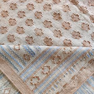 Alfombra Dhurrie de Lana Tejida a Mano - Patrón Geométrico de Trefoil Hecho a Mano - Product Image 5