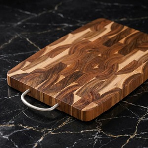 Planche à découper en bois de qualité supérieure, écologique, nouvelle planche à découper en bois à grain fin avec pieds antidérapants pour la cuisine - Product Image 2