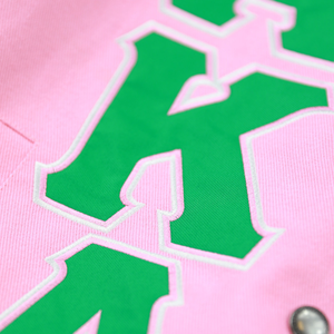 เสื้อแจ็คเก็ต AKA Racing Twill สีชมพูเขียว แบบ Varsity ติดกระดุม สำหรับผู้หญิง แฟชั่นสตรีทแวร์ สไตล์เก๋ไก๋ ทันสมัย - Product Image 5