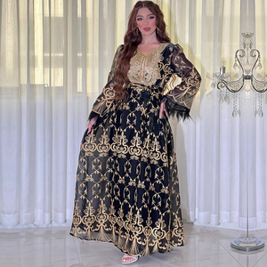 Vestido Maxi Negro con Bordado Dorado para Mujer, Manga Larga, Elegante, Étnico, Formal, Holgado, con Corte Evase, para la Noche - Product Image 1