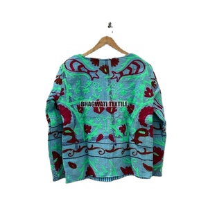 Veste matelassée en coton Chic pour femmes pour l'hiver respirant automne/hiver manteau détachable Suzani broderie court Kantha tissu - Product Image 2