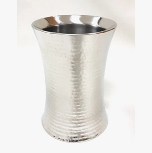 Jarrón de Metal Plateado Martillado - Contenedor Cilíndrico Moderno para Decoración de Mesa y Estantes, Adorno de Lujo para el Hogar - Product Image 3