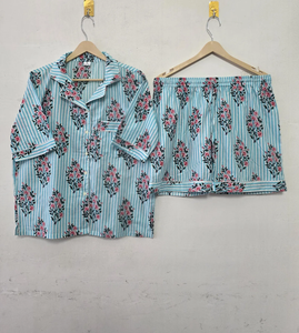 Ensemble de pyjama d'été pour femmes en pur coton imprimé à la main, respirant, séchage rapide, chemise à manches courtes boutonnée, short à taille élastique - Product Image 1