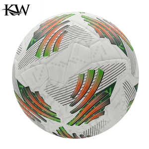 Ballon de football de haute qualité, matériau résistant aux intempéries, forte rétention d'air, adapté au gazon et aux terrains intérieurs - Product Image 4