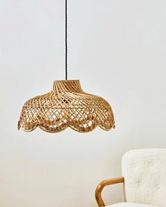 Pantalla de Lámpara Colgante de Ratán de Diseño Único, Tejida a Mano, para una Iluminación Cálida y Acogedora en el Hogar - Product Image 3