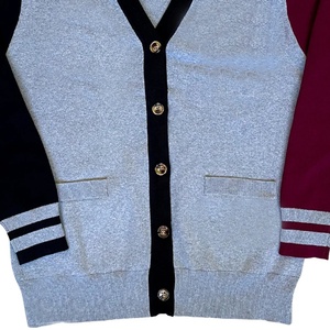 Suéter Cárdigan de Punto Personalizado, Corte Ajustado, Estilo Casual para Mujer, Logotipo Frontal, Universidad, Fraternidad, Patrón Sólido - Product Image 6