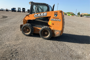 Cargadora Compacta SR175 2015 con Cabina Cerrada, Máquina de Construcción de Alto Rendimiento - Product Image 5