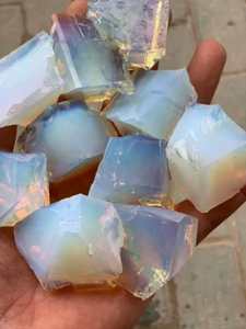 Oferta Especial: Cristal de Jade Verde Natural en Bruto, Gema Verde sin Pulir, Piedras de Cristal Curativas para Joyería y Decoración del Hogar - Product Image 3