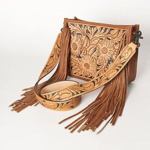Bolso Tote de Cuero de Lujo Hecho a Mano con Bordado Floral y Estampado por Transferencia Térmica, Estilo Vintage con Detalles de Piel de Vacuno Occidental y Asa para Hombro - Product Image 1