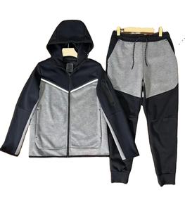 Survêtements de jogging unisexe en coton épais en molleton pour hommes survêtements décontractés avec logo personnalisé avec capuche ensemble sweat à capuche uni et joggers pour hommes - Product Image 5