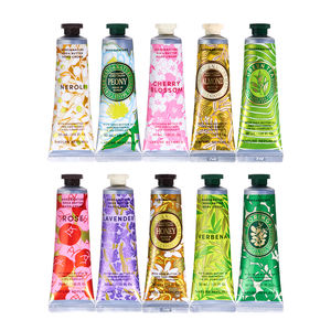 Crème pour les mains florale Nature Republic pour peaux sèches, hydratante, aux ingrédients à base de plantes, 10 nouveaux produits ajoutés - Product Image 1