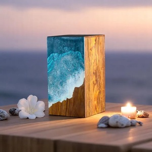 Urna de resina artesanal con diseño de olas oceánicas, caja conmemorativa de madera costera para guardar cenizas humanas de tamaño mediano, 9x5.5 pulgadas. - Product Image 4
