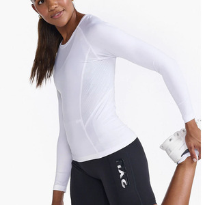 Haut de yoga à manches longues pour femme, col rond, blanc uni, avec insert en maille respirante, compression, coupe régulière, vêtement de sport - Product Image 3