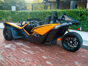 รถสปอร์ตสามล้อหรูหรา Polaris Slingshot ปี 2026 คุณภาพดี ราคาถูก 3/4 ที่นั่ง เครื่องยนต์เบนซิน 150-250 แรงม้า - Product Image 4