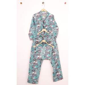 ชุดนอนผ้าฝ้ายพิมพ์ลายด้วยมือสุดเซ็กซี่เรียบง่าย 100% ผ้าฝ้ายเนื้อนุ่ม น้ำหนักเบา สวมใส่สบายสำหรับผู้หญิง รุ่นใหม่ล่าสุด - Product Image 5