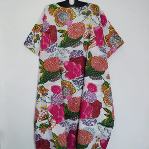 ชุดเดรสผ้าฝ้ายพิมพ์ลายดอกไม้สไตล์โบฮีเมียน น้ำหนักเบา ใส่สบาย เหมาะสำหรับใส่ไปเที่ยวพักผ่อน - Product Image 1