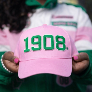 Gorra de Béisbol Rosa Personalizada con Bordado 1908 y Letras Verdes, Visera Curva, Gorro Deportivo Casual, Ajustable, de Algodón, a la Moda - Product Image 1