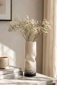 Vase de table en céramique vert mat au design minimaliste, capacité d'eau de 8 à 16 pouces - Product Image 3