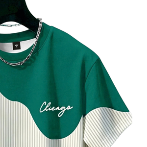 T-shirt à manches courtes et col rond en jersey 100% coton, avec empiècement vertical à rayures sur le devant, style streetwear décontracté pour homme - Product Image 3