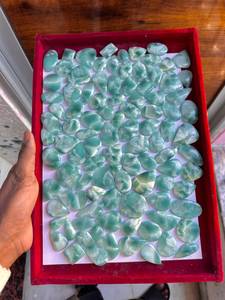 หินอาเกตธรรมชาติ เกรด AAA สีเขียว รูปทรงคาโบชอง คุณภาพสูง สำหรับทำเครื่องประดับเพื่อสุขภาพ ขายส่งจำนวนมาก - Product Image 1