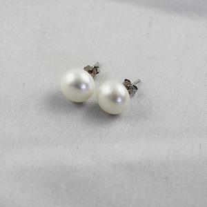 Pendientes de Plata S925 con Perlas Grandes para Mujer, Alta Calidad, Diseño Redondo Plano y Simple, Pendientes Completos con Diseño Dominante - Product Image 4