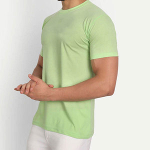 T-shirt homme slim fit uni à manches courtes et col rond, vêtements décontractés, t-shirts homme en vente - Product Image 3