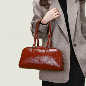 Bolso de bowling clásico de cuero genuino negro con cierre de cremallera, dos asas, bolso de mano para mujer, bolso de uso diario de cuero. - Product Image 6
