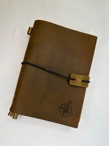 Carnet de voyage A5 – Journal rechargeable en cuir véritable, fabriqué à la main en cuir Crazy Horse - Product Image 3